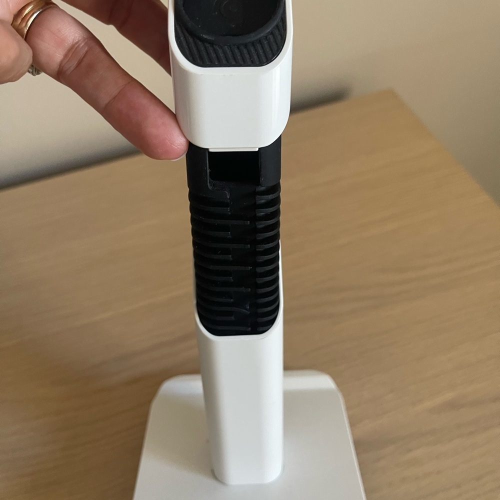 Smartwatch Charging Stand - White